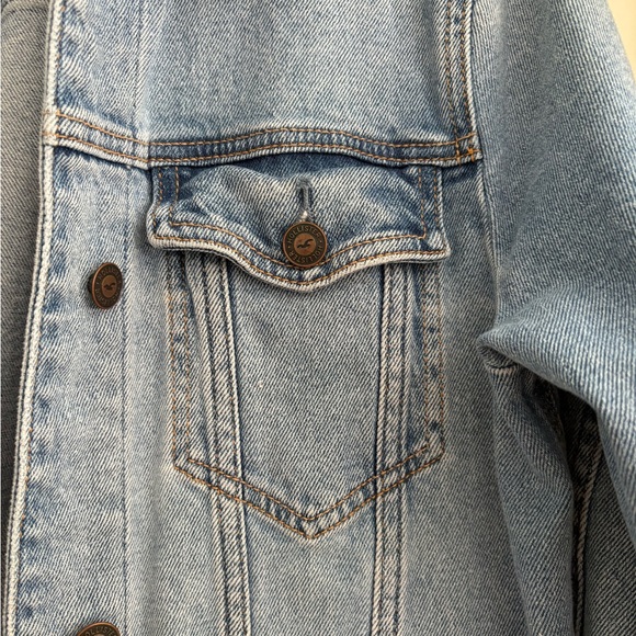 Hollister Women’s Denim Jacket - Picture 4 of 7